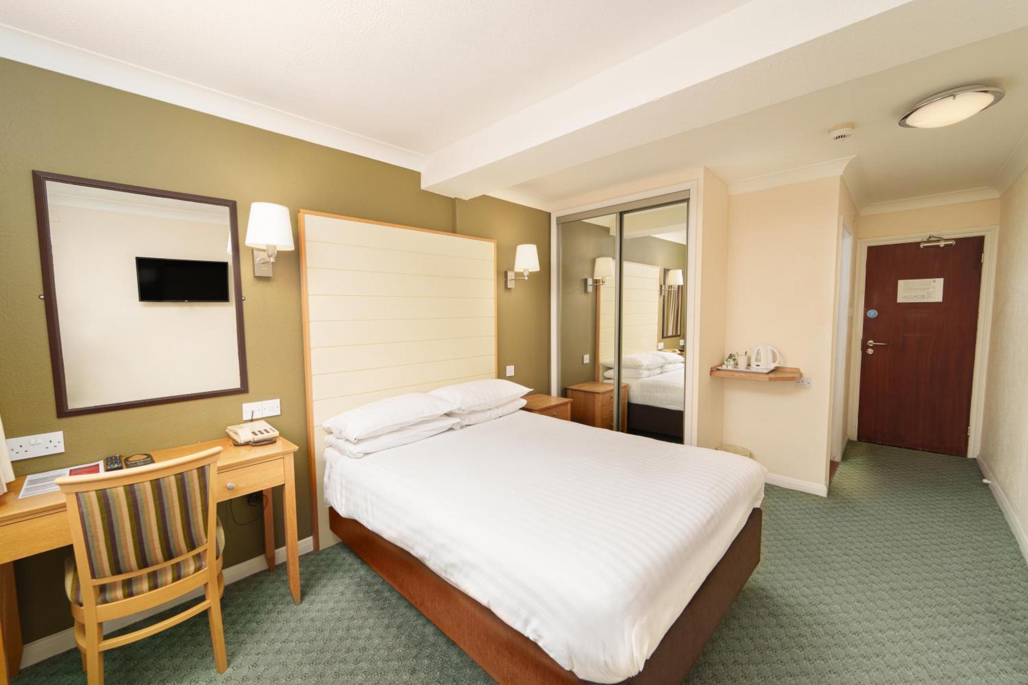 Trouville Hotel By Compass Hospitality Sandown Eksteriør billede