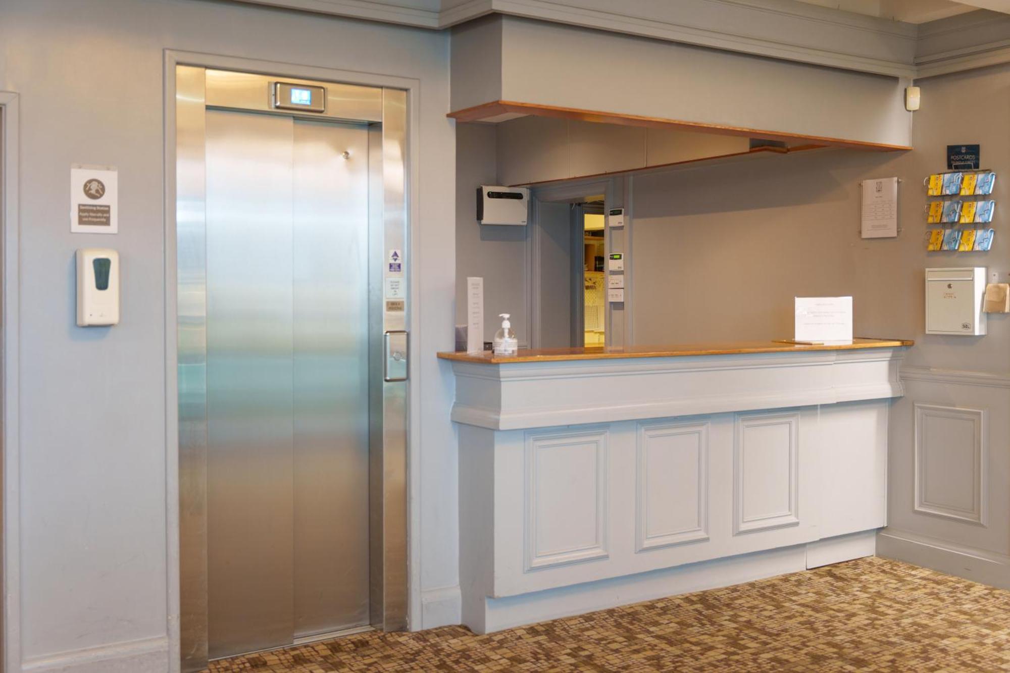 Trouville Hotel By Compass Hospitality Sandown Eksteriør billede
