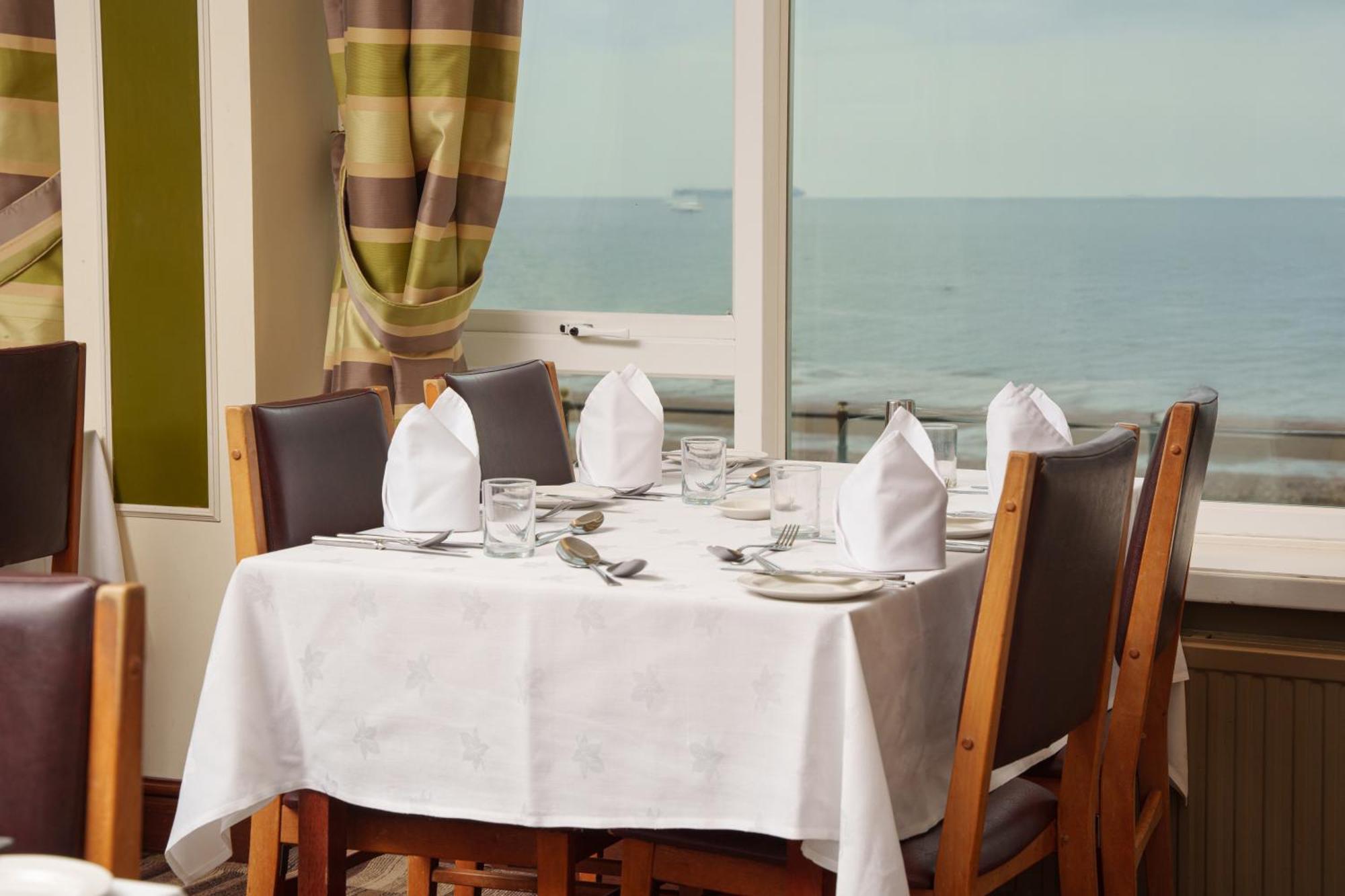 Trouville Hotel By Compass Hospitality Sandown Eksteriør billede